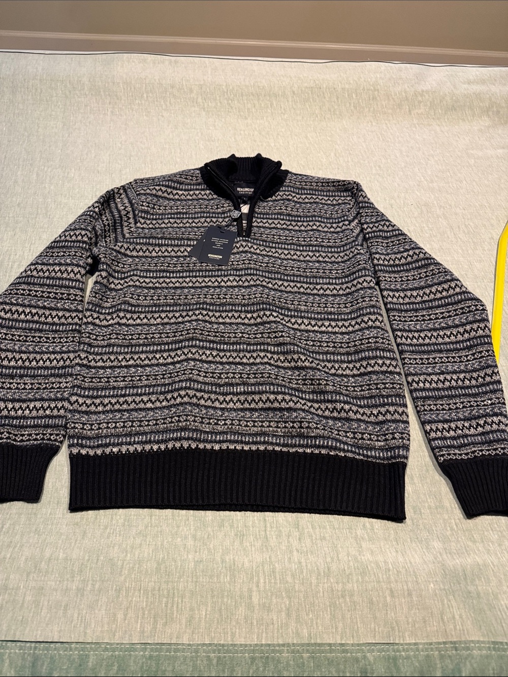 Men's Black & Gray Patterned Half-Zip Sweater